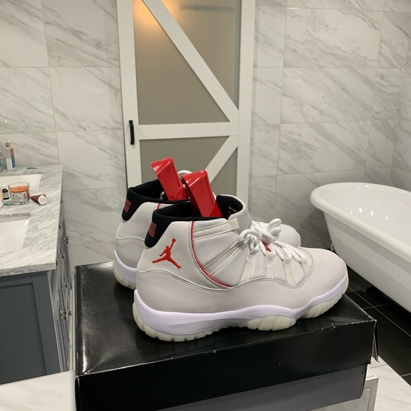 Jordan 11’s - Picture 7 of 8